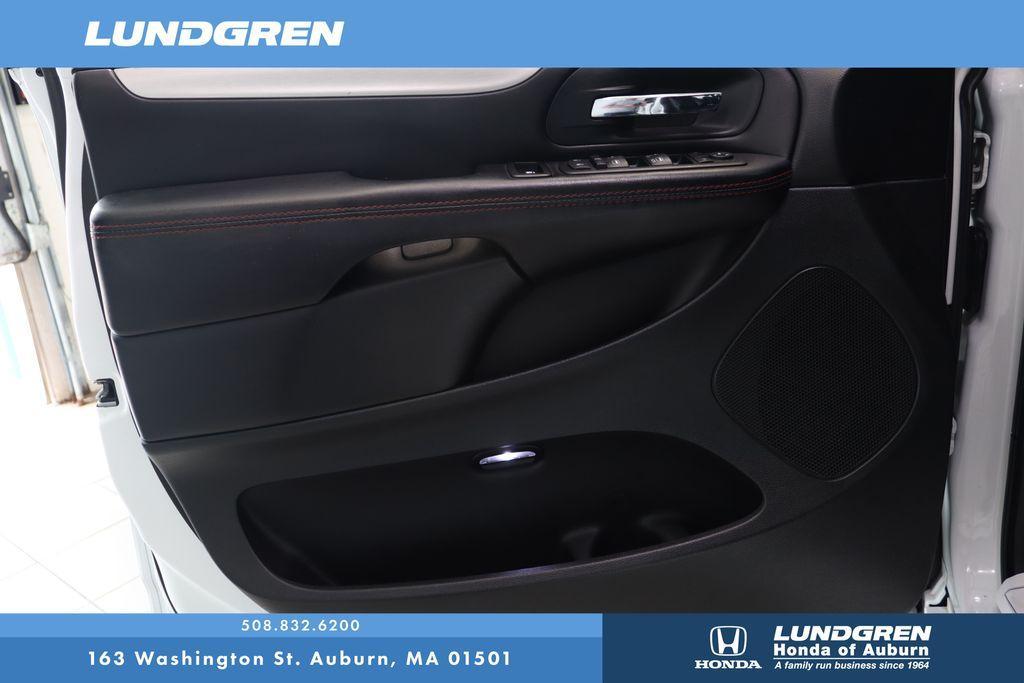used 2016 Dodge Grand Caravan car, priced at $12,497