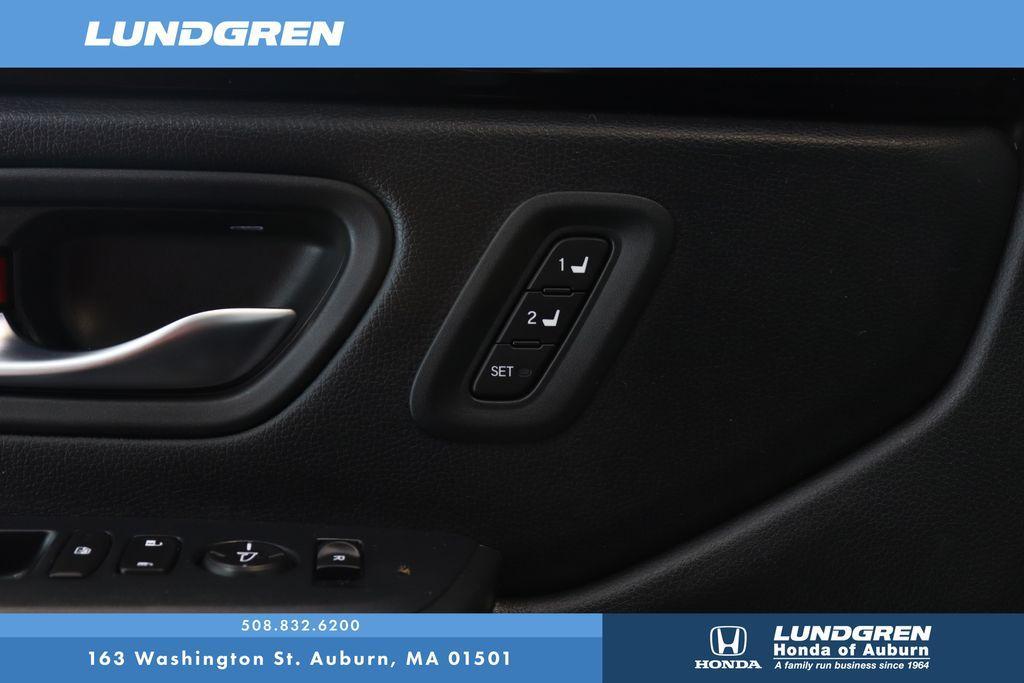 used 2023 Honda Pilot car, priced at $39,827