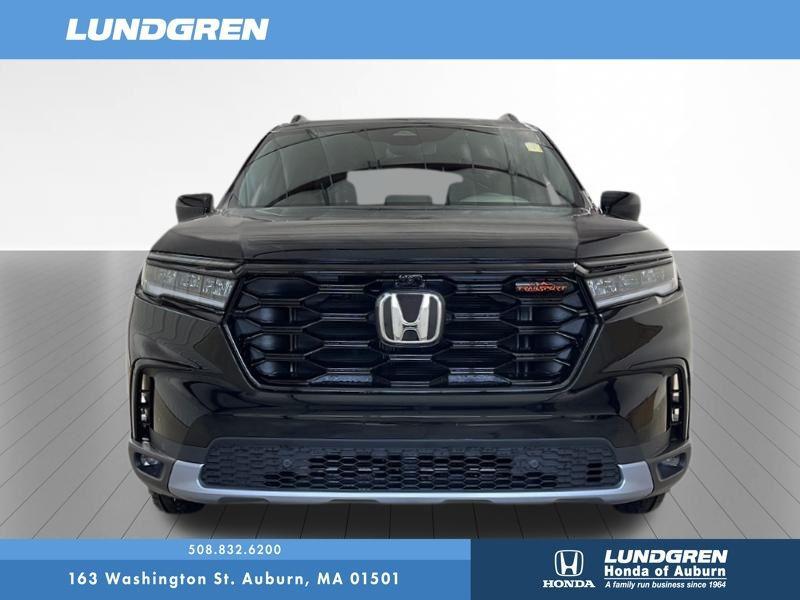 new 2025 Honda Pilot car, priced at $50,850