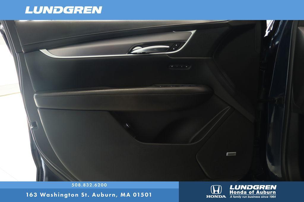 used 2017 Cadillac XT5 car, priced at $12,997