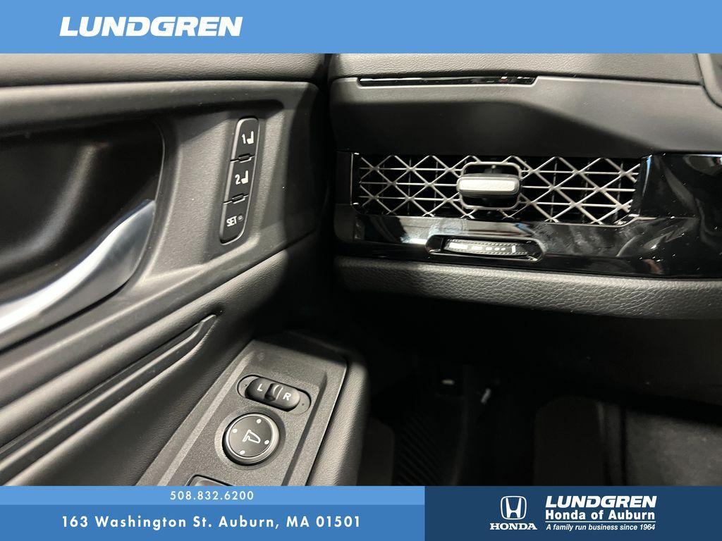 new 2025 Honda Accord Hybrid car, priced at $36,135