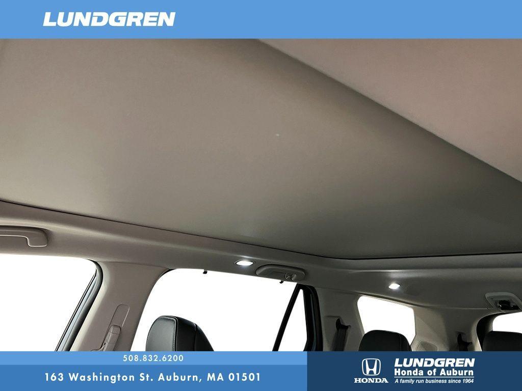 new 2025 Honda Pilot car, priced at $51,095