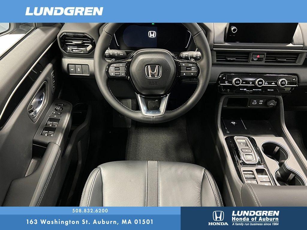 new 2025 Honda Pilot car, priced at $51,095