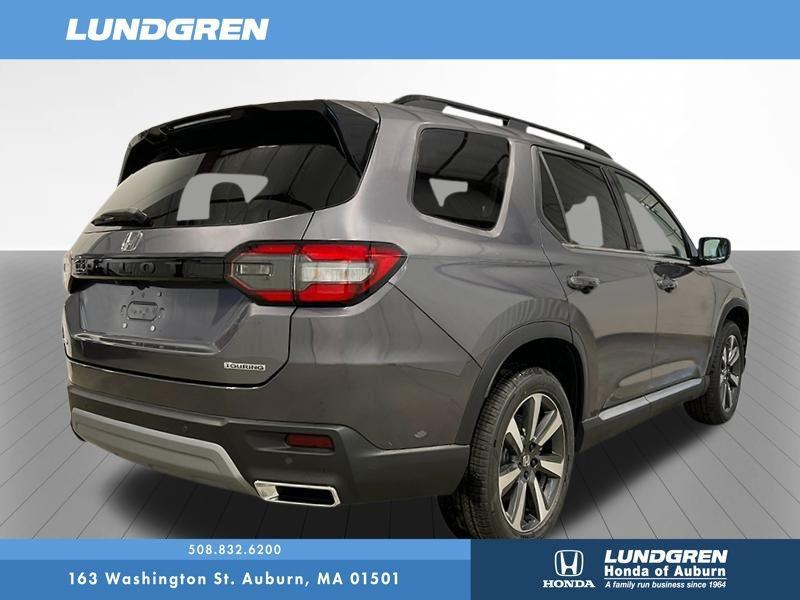 new 2025 Honda Pilot car, priced at $51,050
