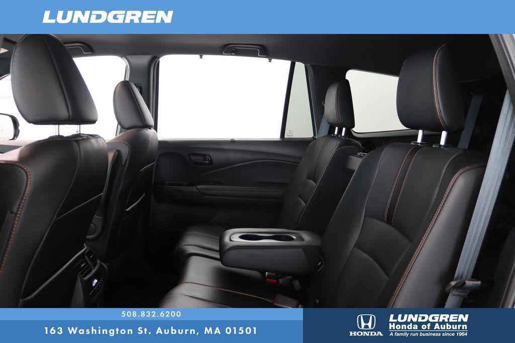 used 2022 Honda Pilot car, priced at $33,997