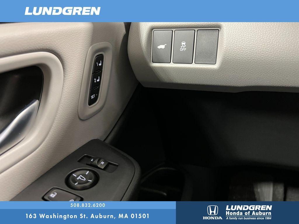 new 2025 Honda Pilot car, priced at $47,050