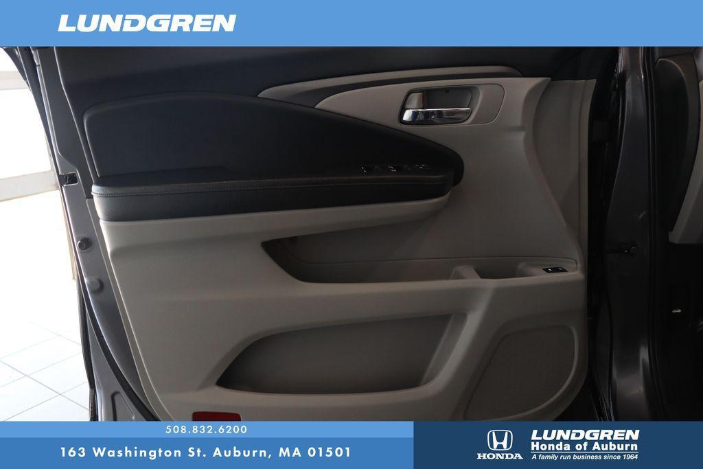 used 2017 Honda Pilot car, priced at $15,497