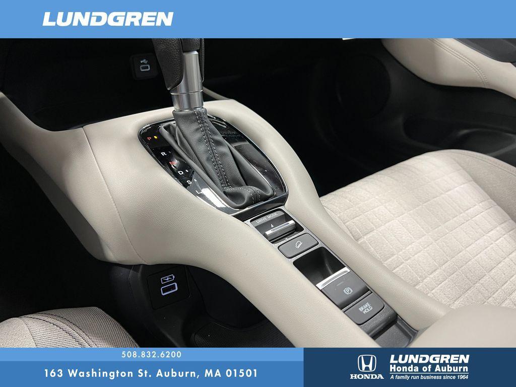 new 2025 Honda HR-V car, priced at $28,750
