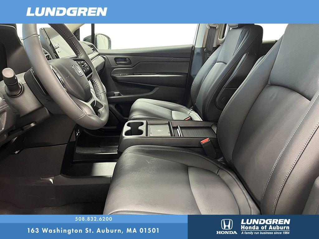 new 2025 Honda Odyssey car, priced at $43,670