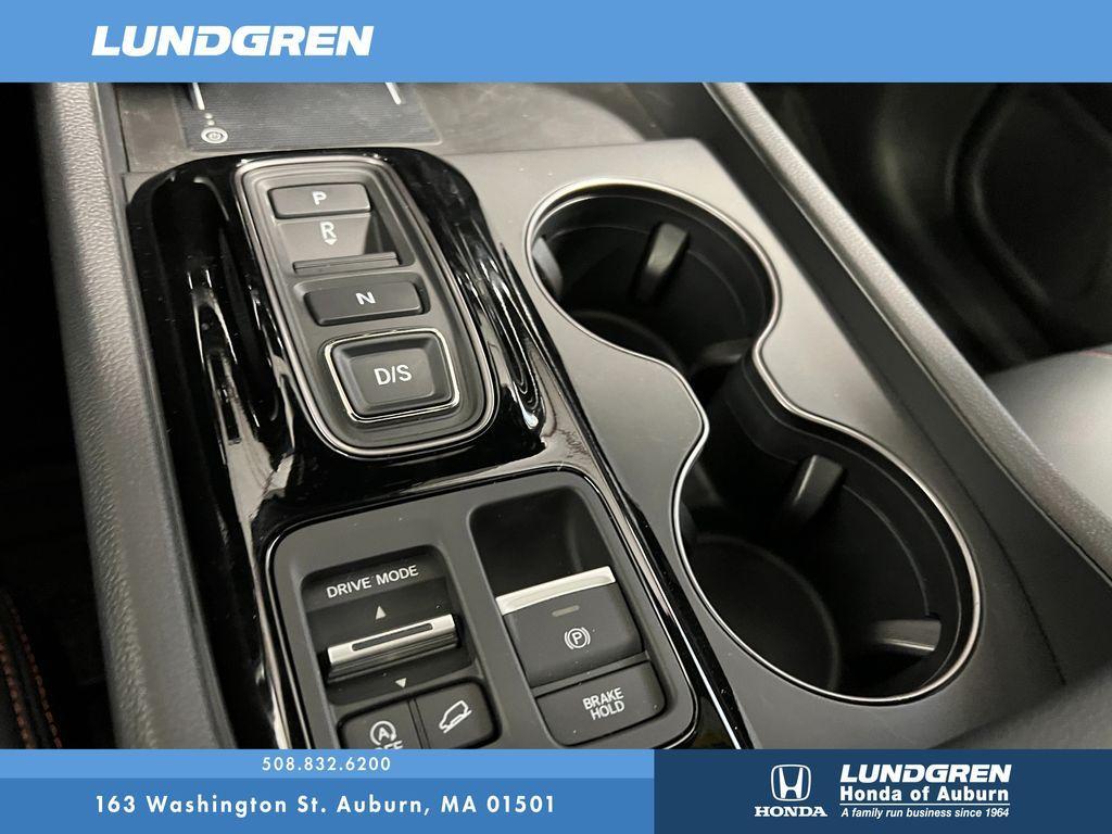 new 2025 Honda Pilot car, priced at $50,850
