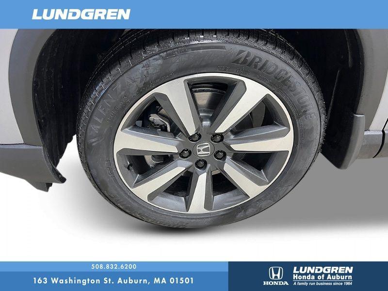 new 2025 Honda Pilot car, priced at $51,050
