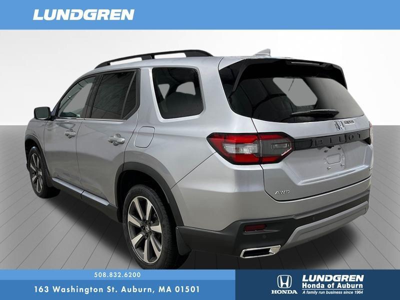new 2025 Honda Pilot car, priced at $51,050