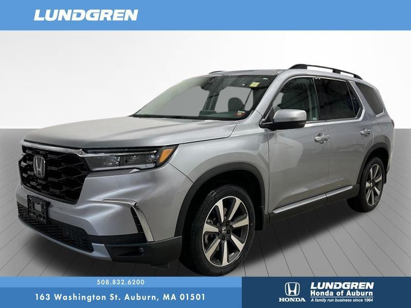 new 2025 Honda Pilot car, priced at $51,050
