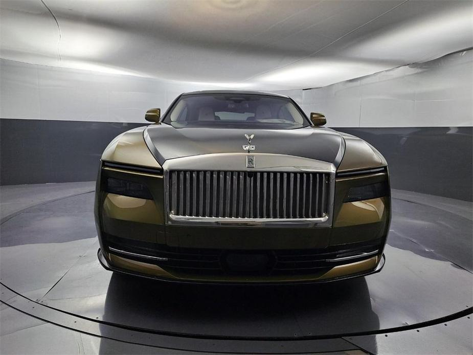 new 2024 Rolls-Royce Spectre car, priced at $559,625