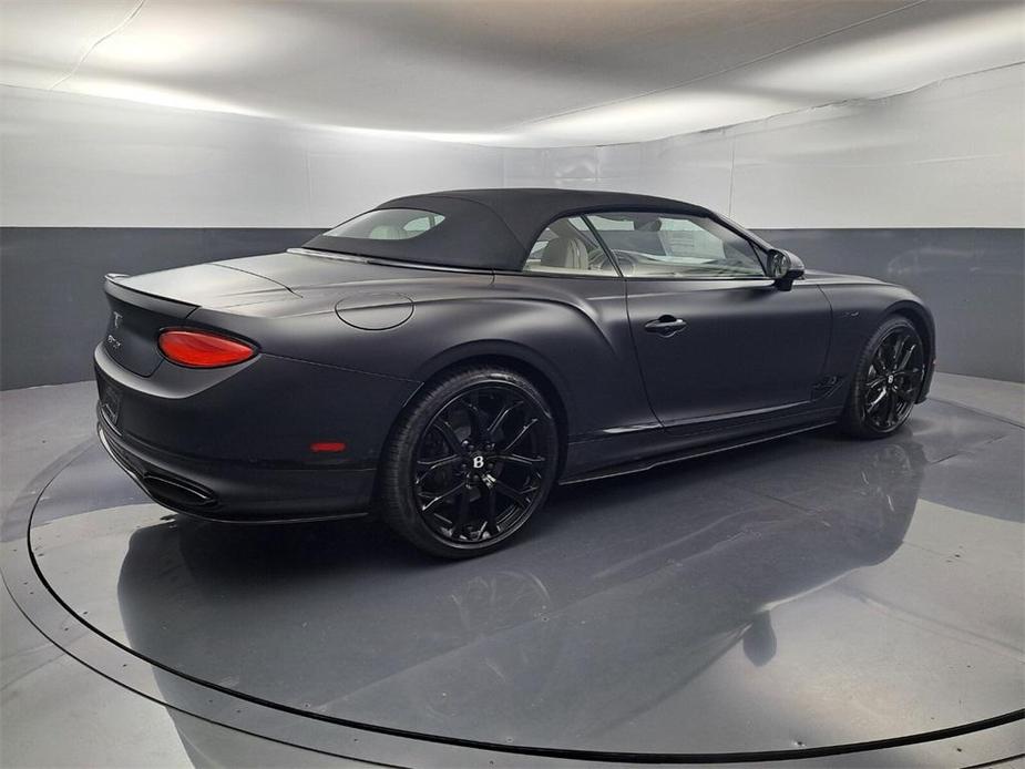 new 2024 Bentley Continental GT car