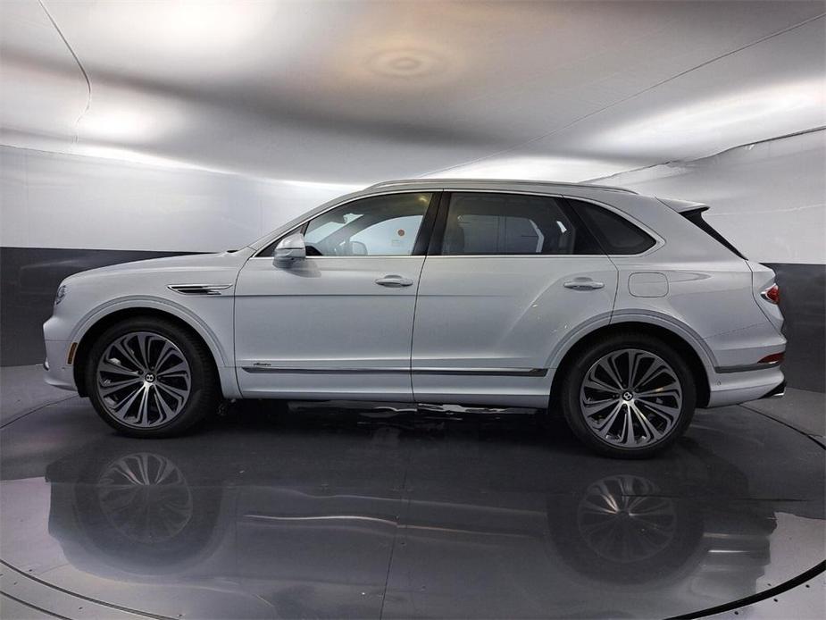 new 2024 Bentley Bentayga Hybrid car