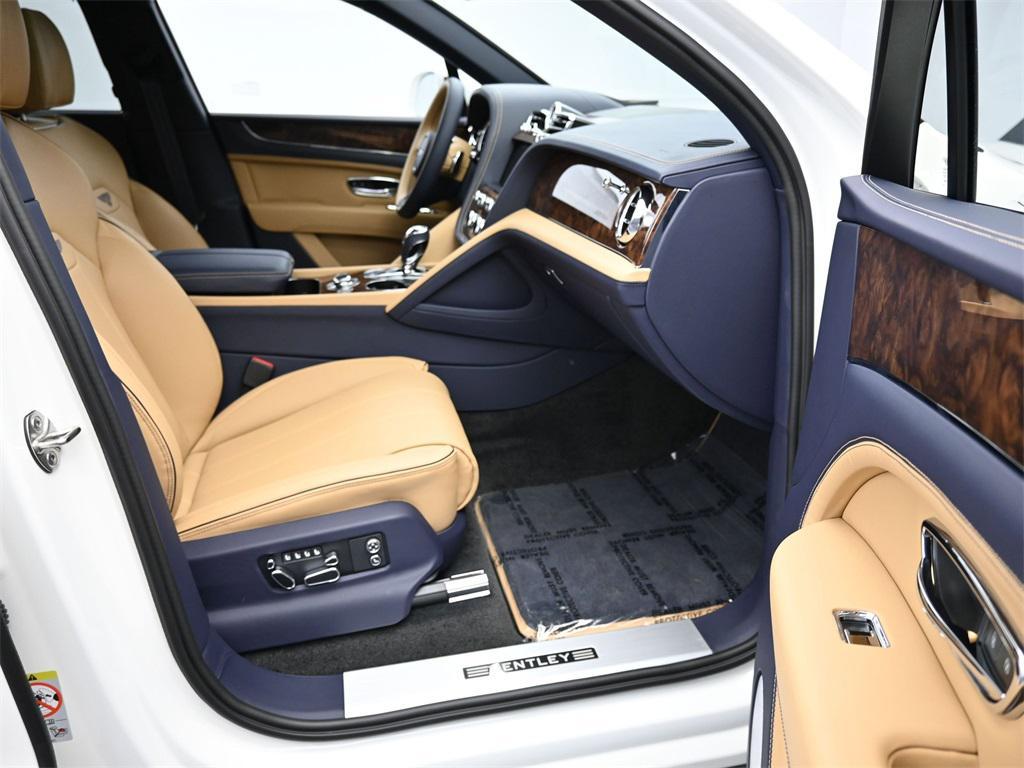 new 2025 Bentley Bentayga EWB car, priced at $273,595