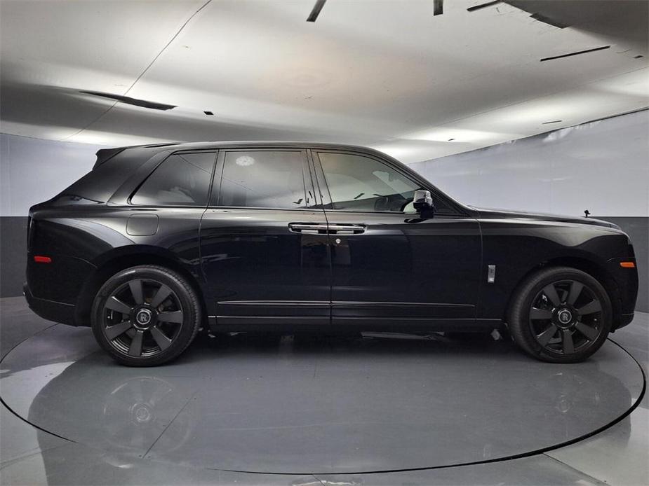 used 2022 Rolls-Royce Cullinan car, priced at $475,754