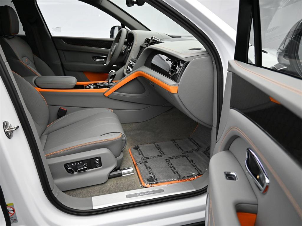 new 2025 Bentley Bentayga car, priced at $290,975