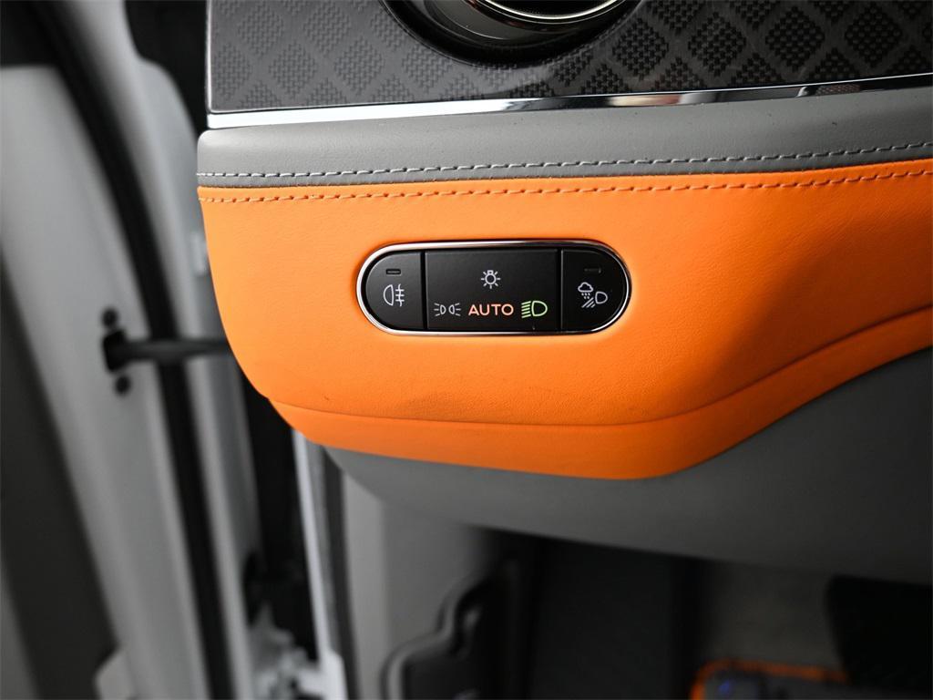 new 2025 Bentley Bentayga car, priced at $290,975