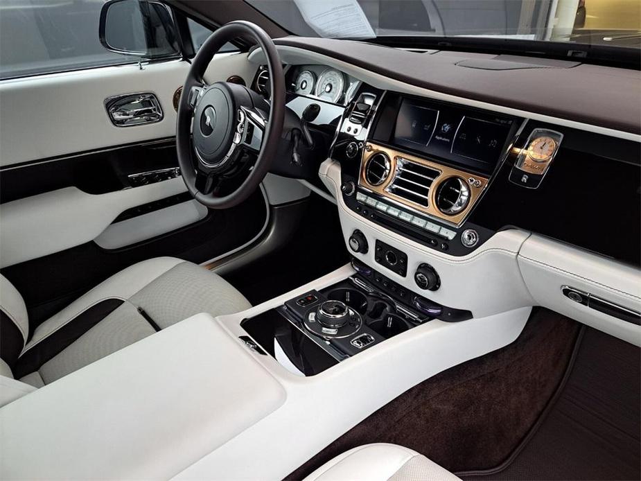 used 2019 Rolls-Royce Dawn car, priced at $369,995