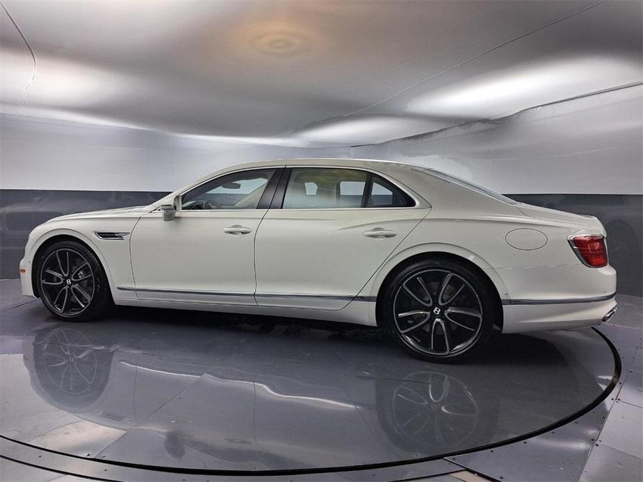 new 2024 Bentley Flying Spur Hybrid car