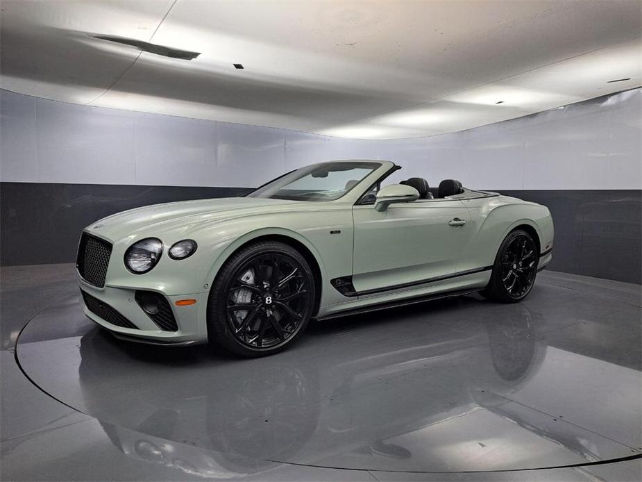 new 2024 Bentley Continental GT car