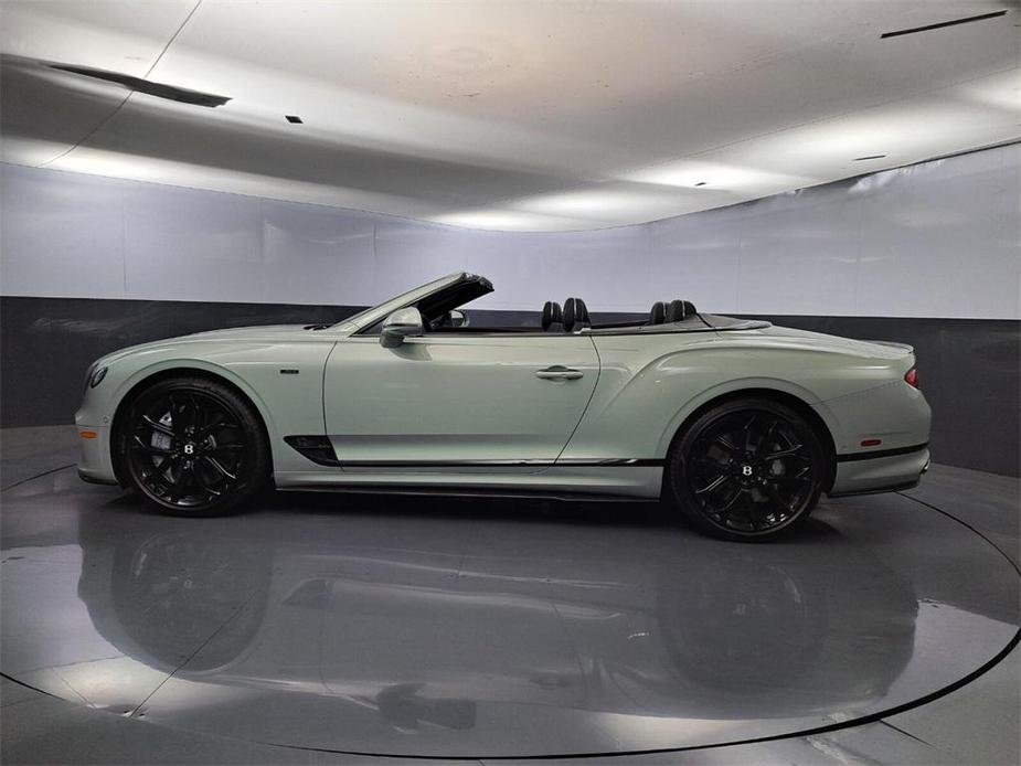 new 2024 Bentley Continental GT car