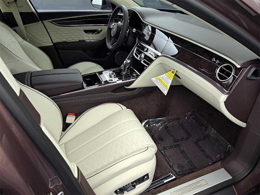 new 2025 Bentley Flying Spur car, priced at $349,920