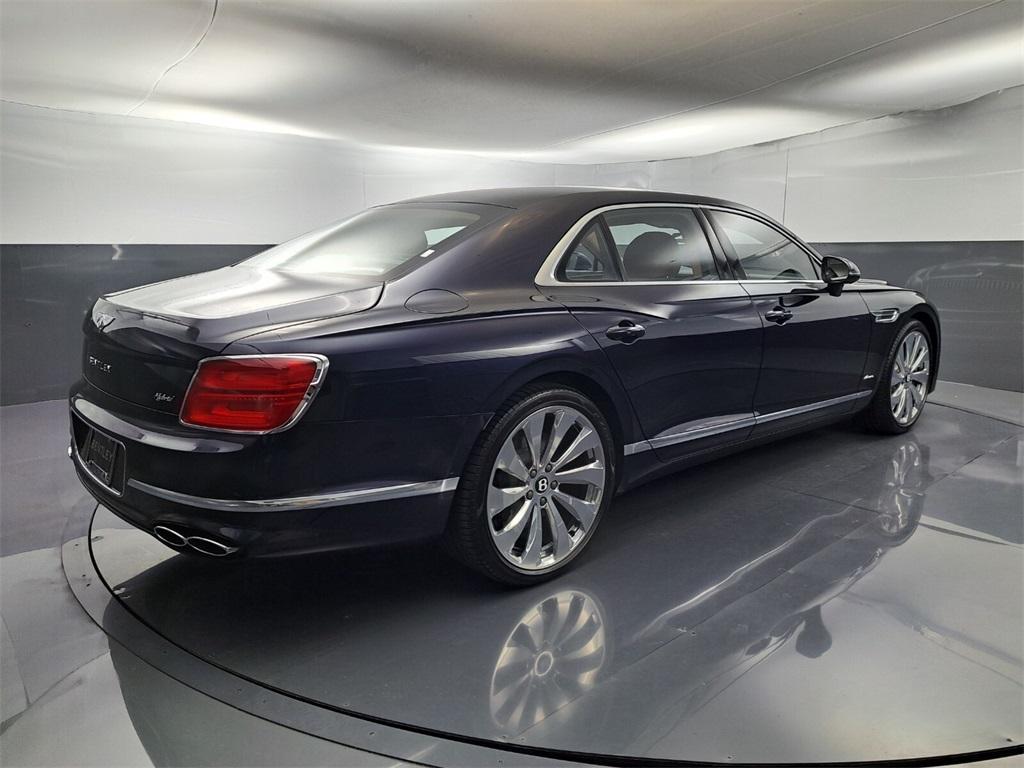 used 2024 Bentley Flying Spur Hybrid car, priced at $259,999