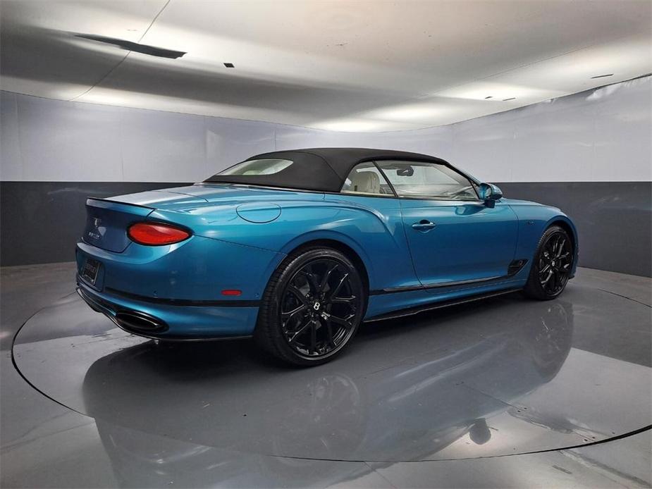 new 2024 Bentley Continental GT car