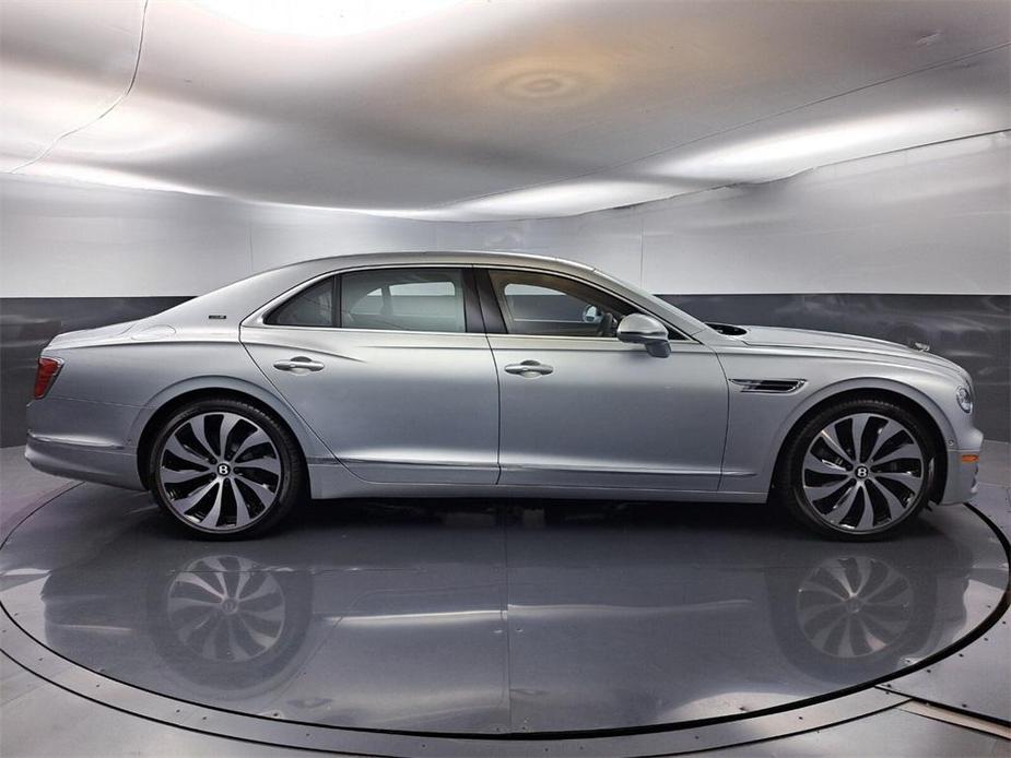 new 2024 Bentley Flying Spur car