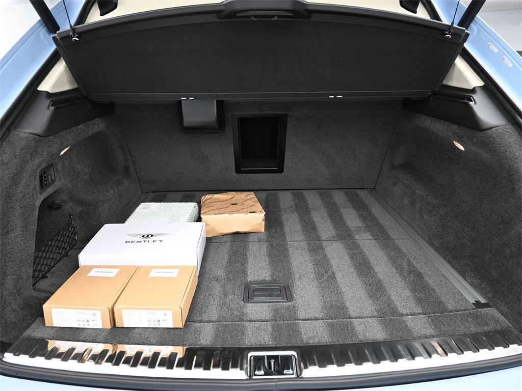 new 2025 Bentley Bentayga EWB car, priced at $350,410