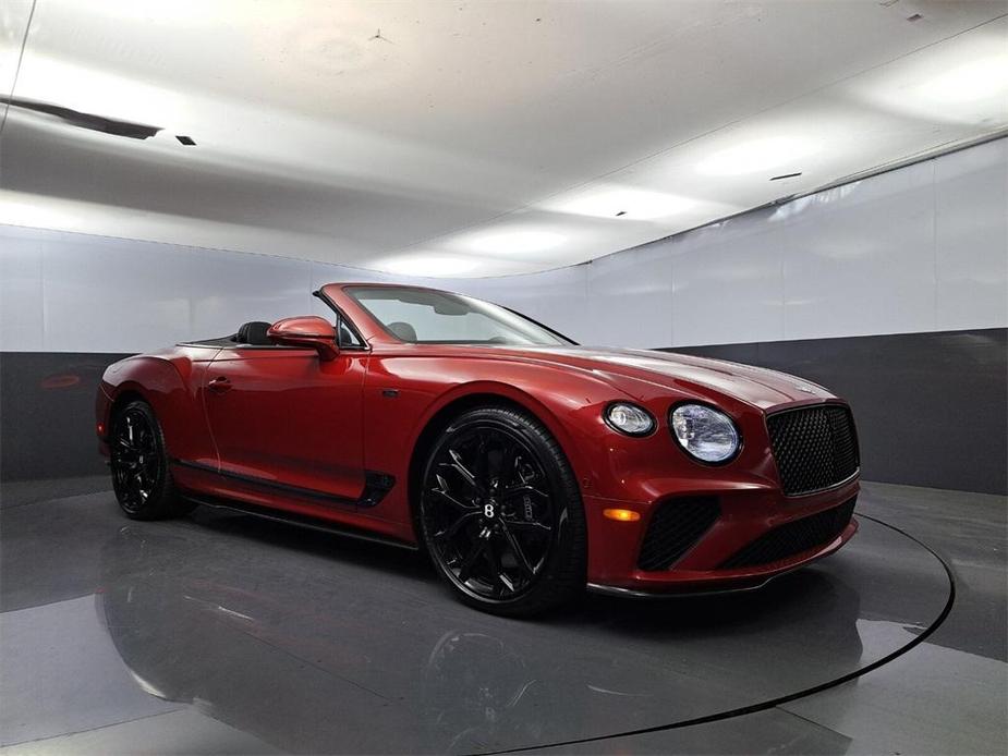 new 2024 Bentley Continental GT car