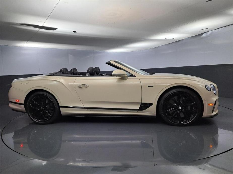 new 2024 Bentley Continental GT car