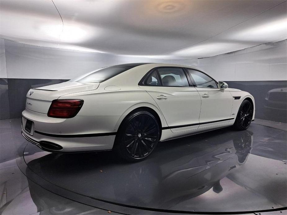 new 2024 Bentley Flying Spur car