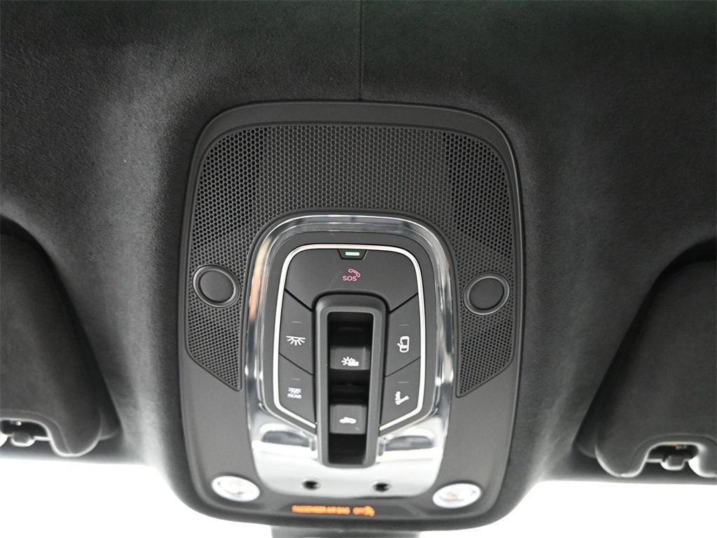 used 2023 Bentley Bentayga car, priced at $179,900