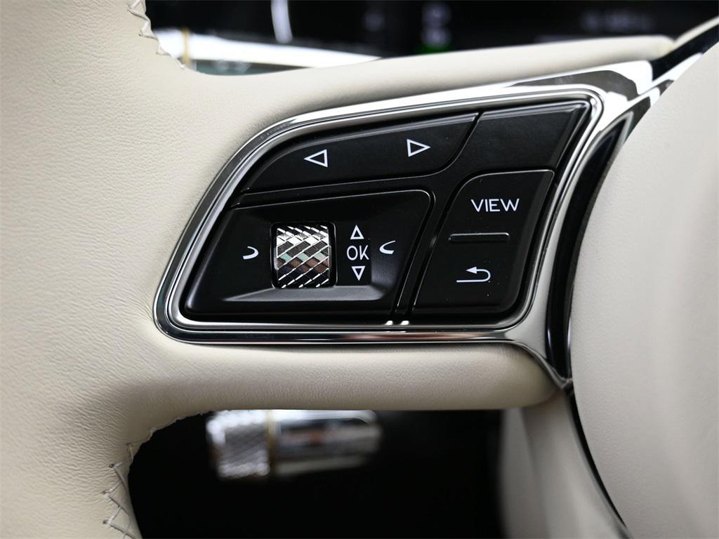 new 2025 Bentley Flying Spur car, priced at $314,400