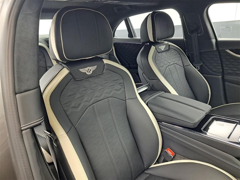 new 2025 Bentley Flying Spur car, priced at $335,920