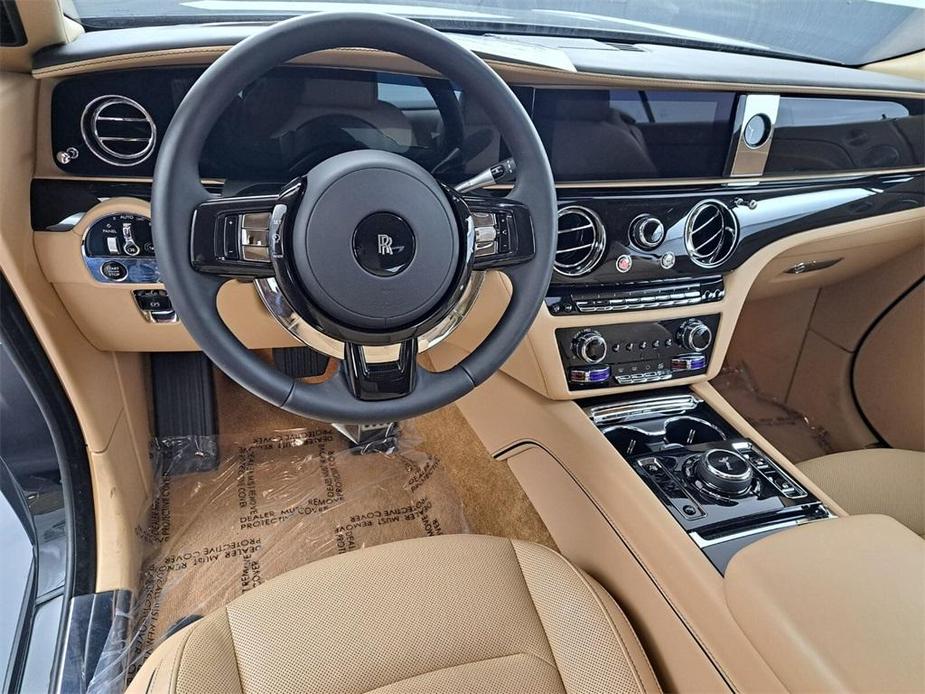 new 2024 Rolls-Royce Spectre car, priced at $506,025