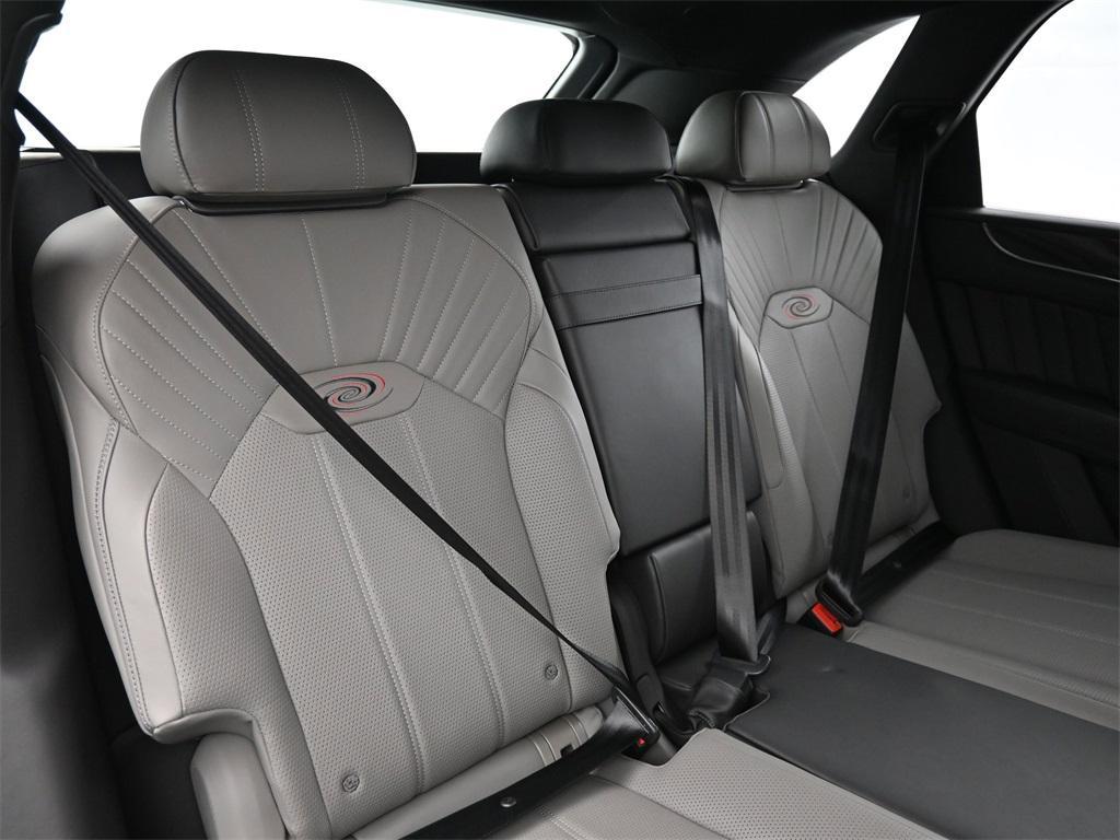 used 2022 Bentley Bentayga car, priced at $162,900