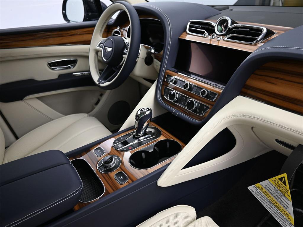 new 2025 Bentley Bentayga car, priced at $253,070