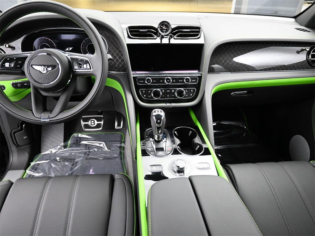 new 2025 Bentley Bentayga car, priced at $278,070