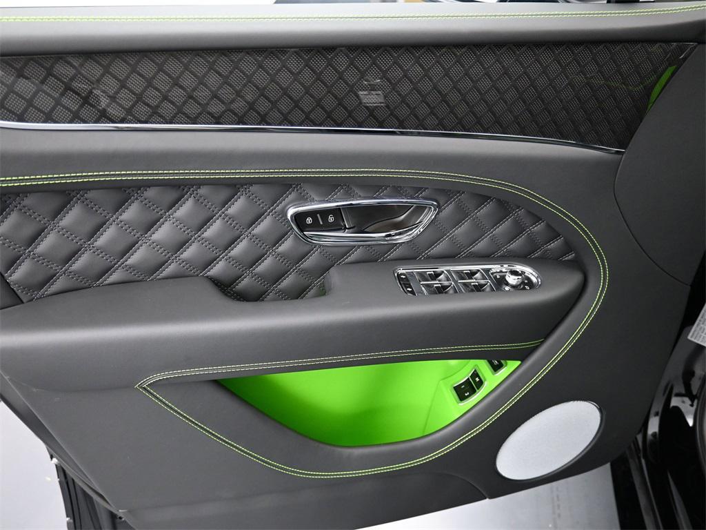 new 2025 Bentley Bentayga car, priced at $278,070