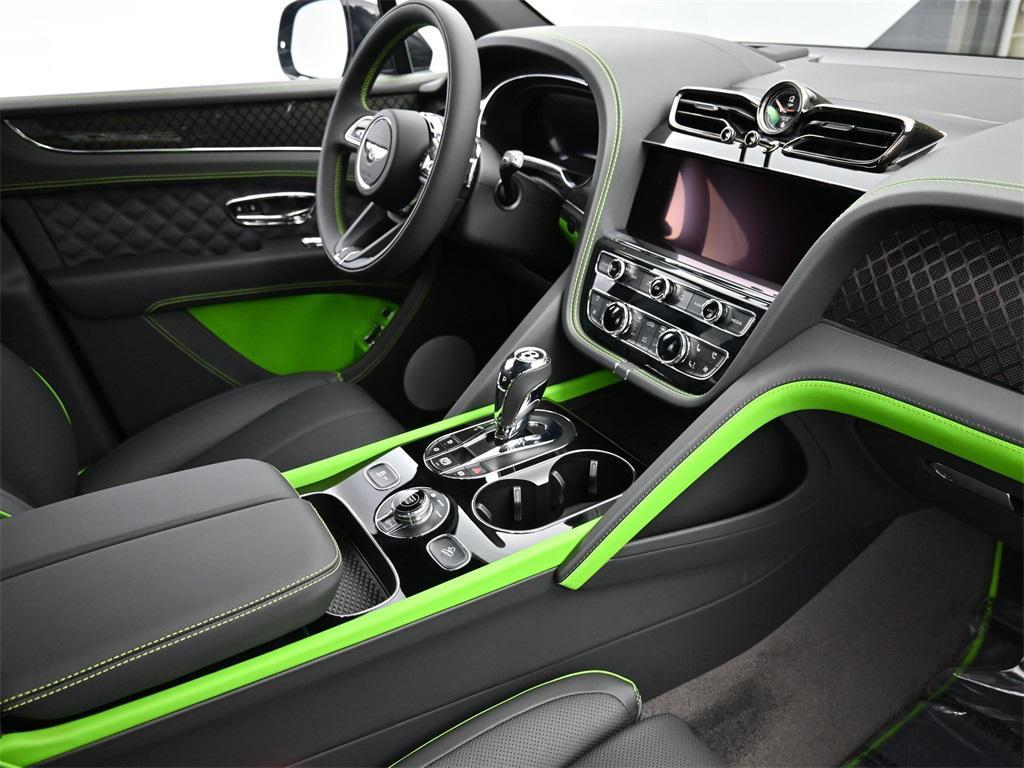 new 2025 Bentley Bentayga car, priced at $278,070