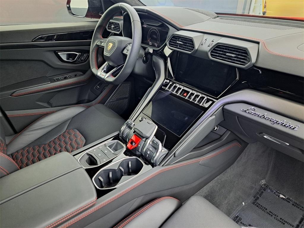 used 2023 Lamborghini Urus car, priced at $259,900