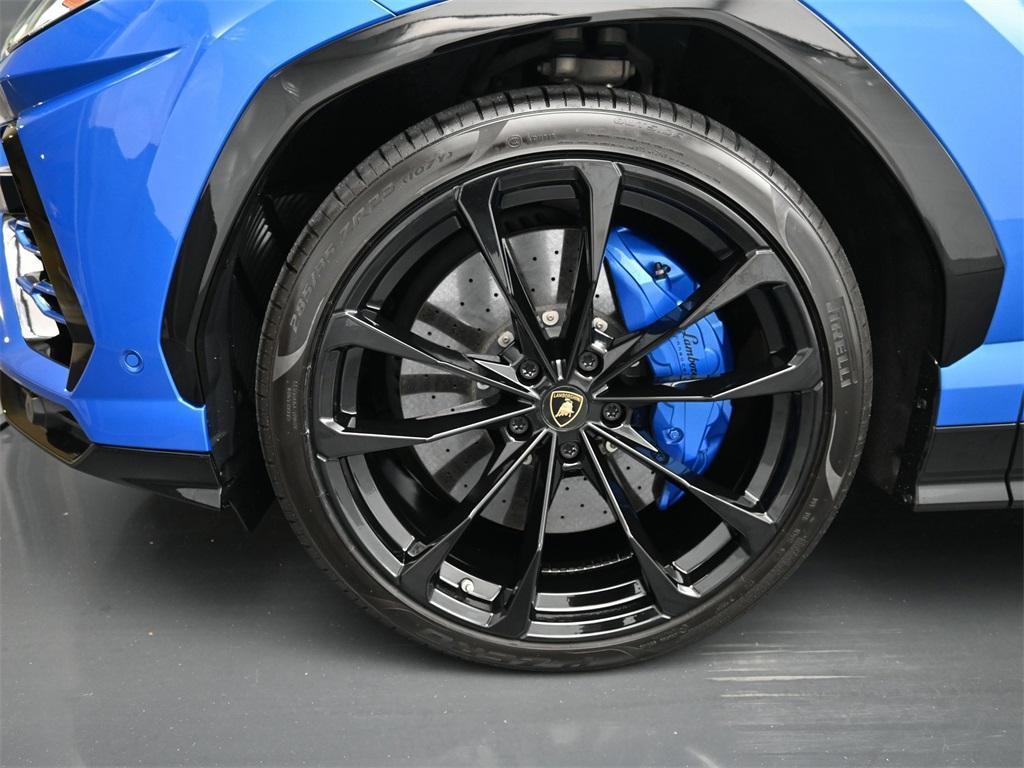 used 2020 Lamborghini Urus car, priced at $183,900