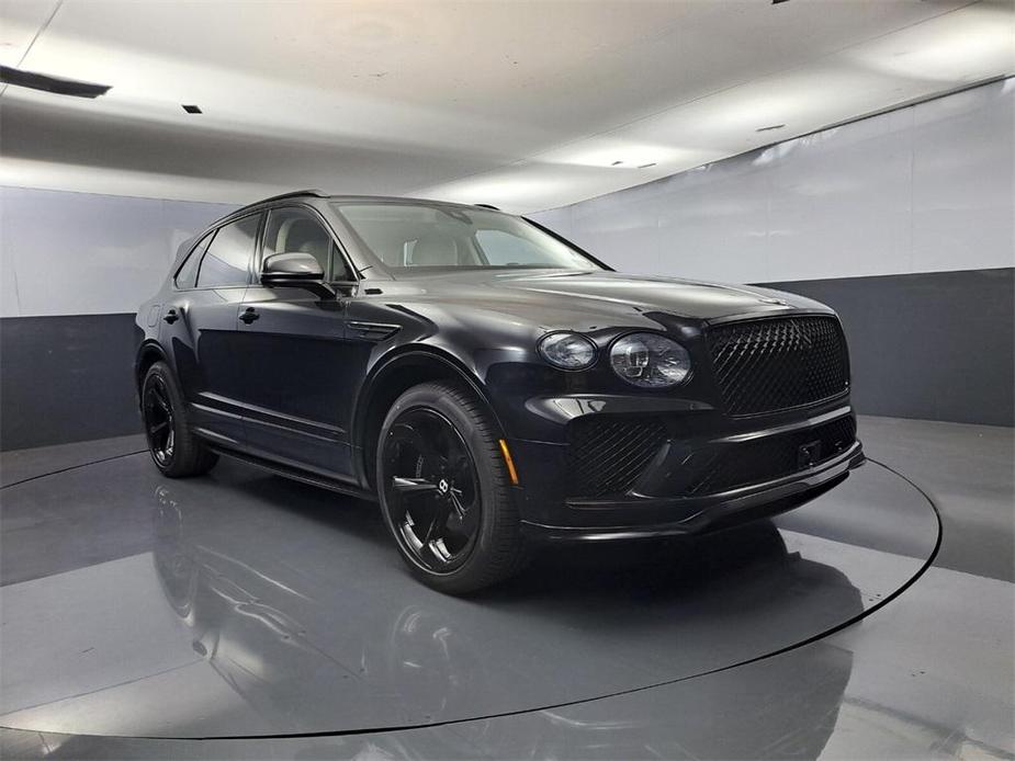 new 2024 Bentley Bentayga Hybrid car