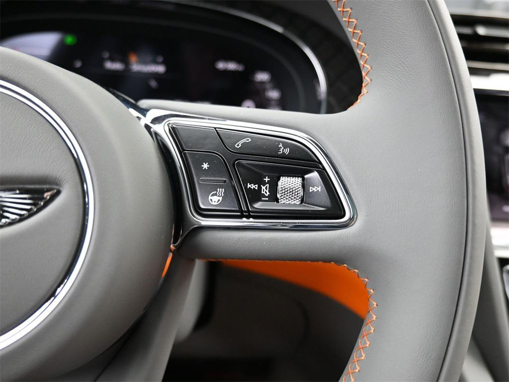 new 2025 Bentley Bentayga car, priced at $290,975