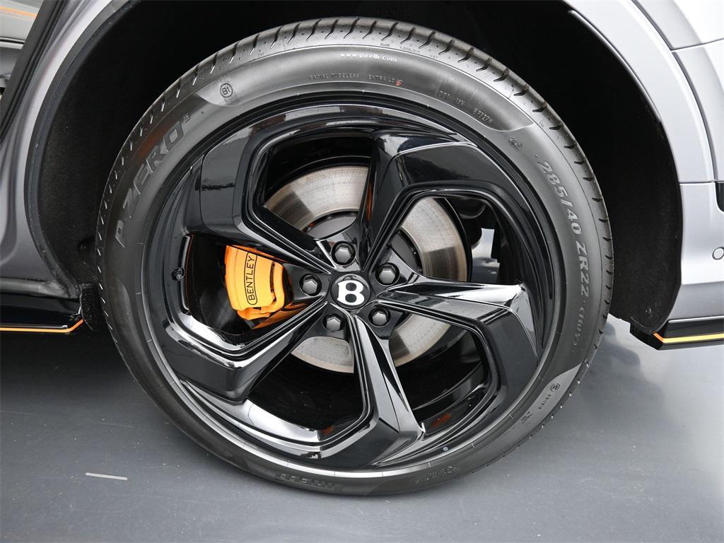 new 2025 Bentley Bentayga car, priced at $290,975